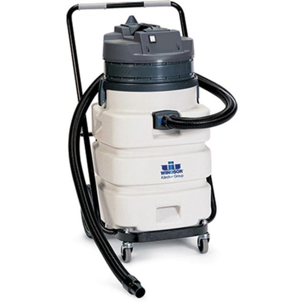 Titan, 20 gallon wet/dry vac w/ hose and tool kit